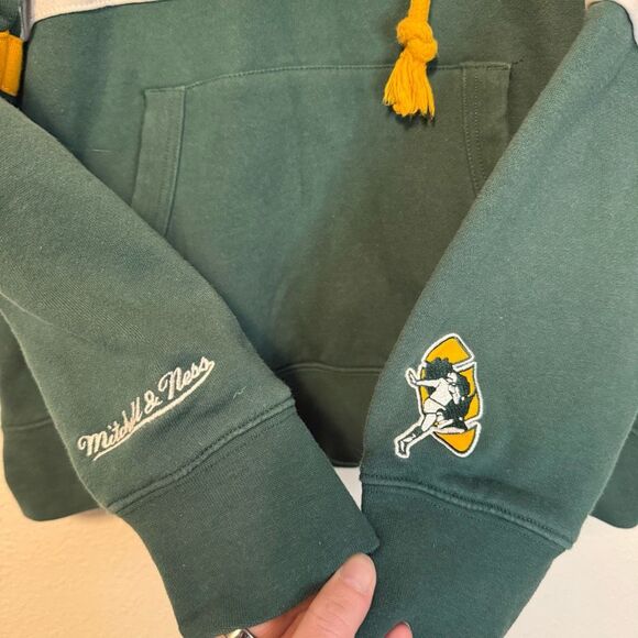 Mitchell & Ness Throwbacks Green Bay Packers Fleece Hooded Sweatshirt Size Small - Picture 2 of 10